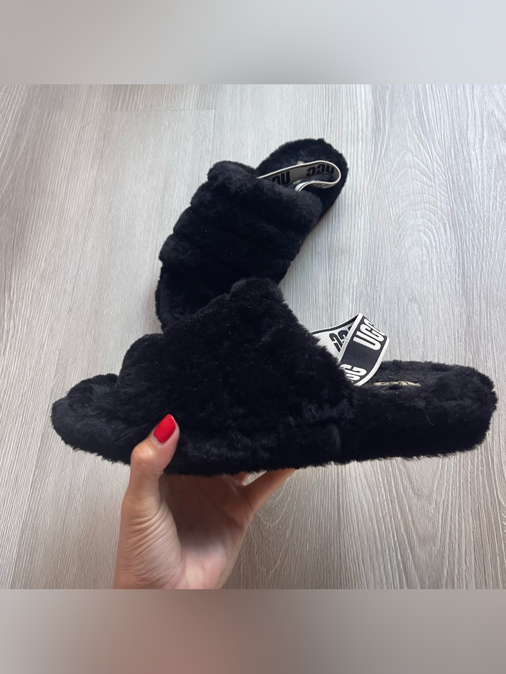 UGG Fluff Yeah Slippers 1095119 Black Size 11
